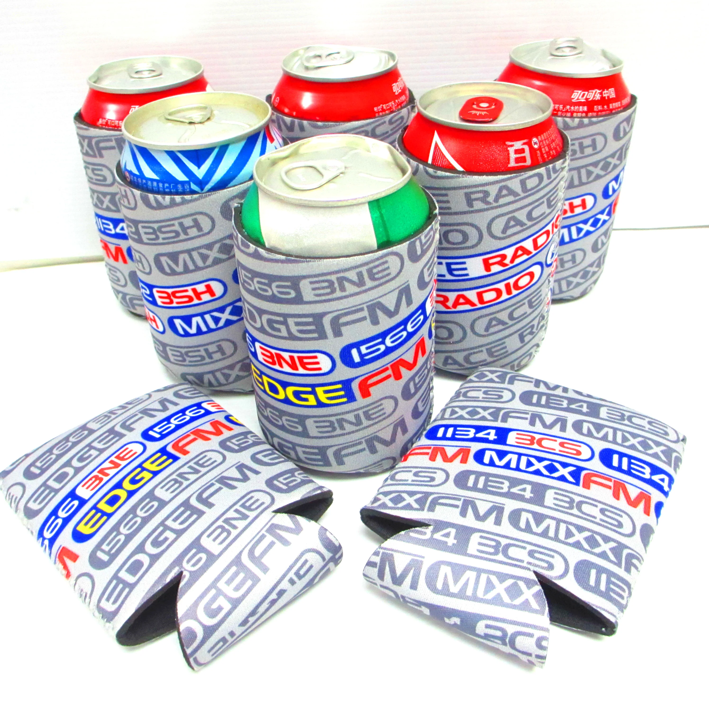 Custom Cheap Insulated Foam Beer Can Cooler Neoprene Screen , Sublimation CANS Customized Color Zagzag Tape, CN;GUA PAG