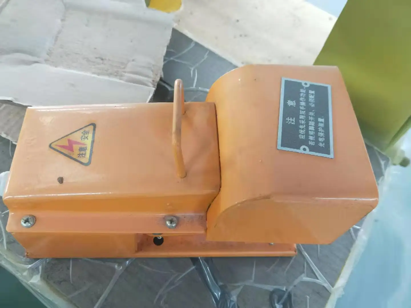 
New designed punch press 35T hydraul power press for sheet metal shape 