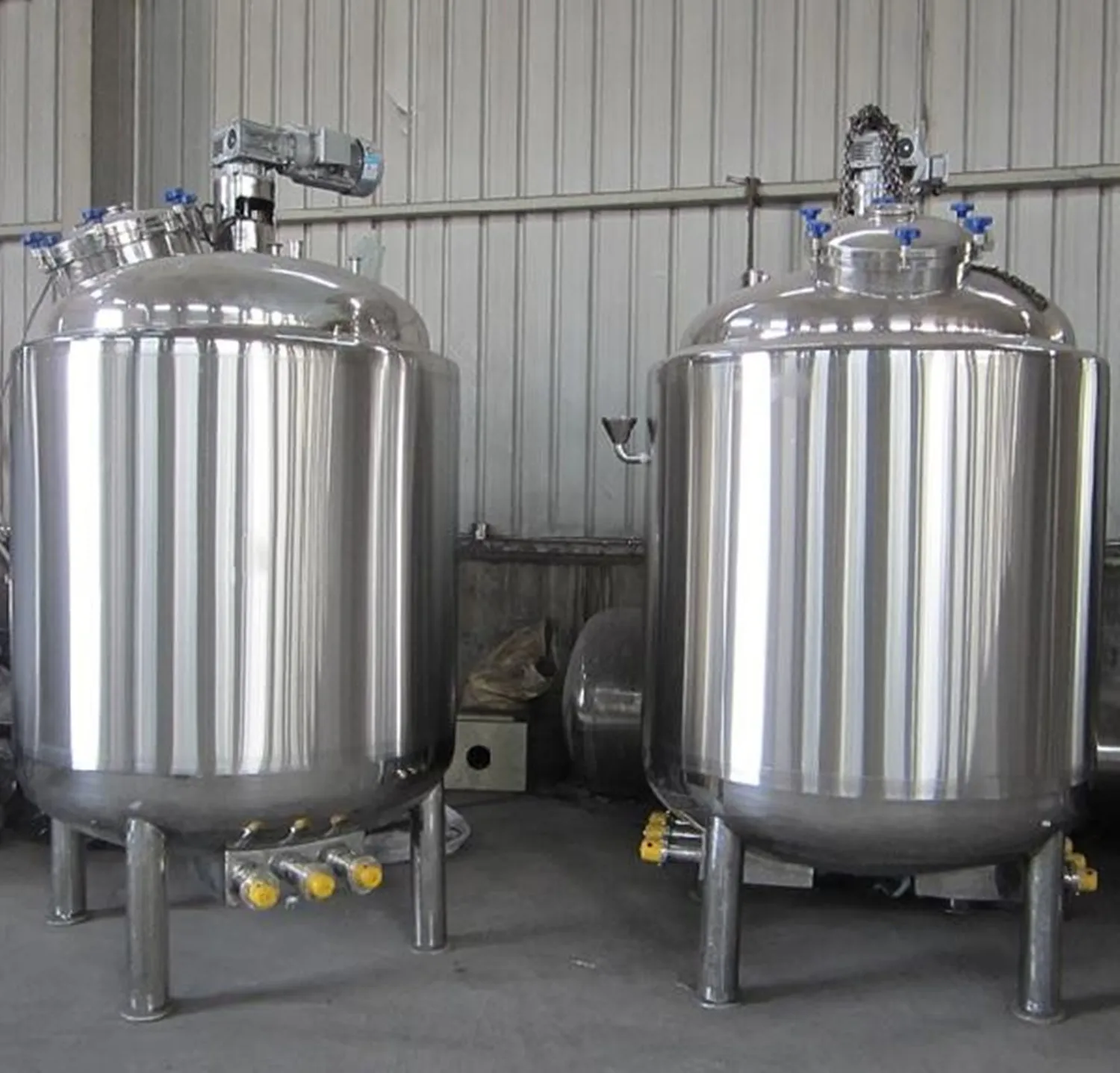 5000L Многофункциональность 3 слоя куртка смесительный резервуар для напитков/сока/экстракт жидкий смешивая