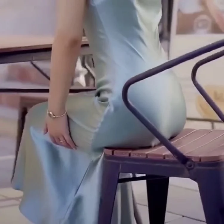 
restaurant Leisure banquet industrial Rustic cafe bistro Stackable steel metal dining chair with wood seat 