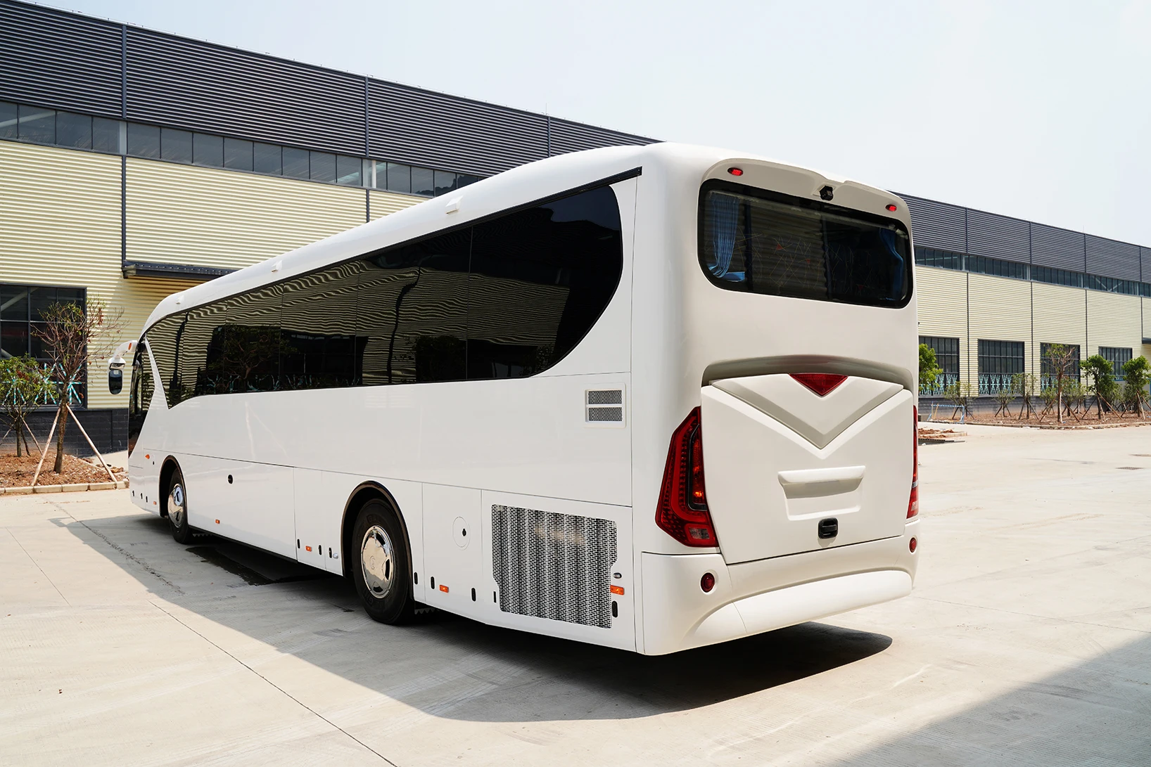 Индивидуальные транспортные средства 12 м 50-60 мест RHD автобус ручной автоматический дизельный евро 3/4/5/6 120 км/ч
