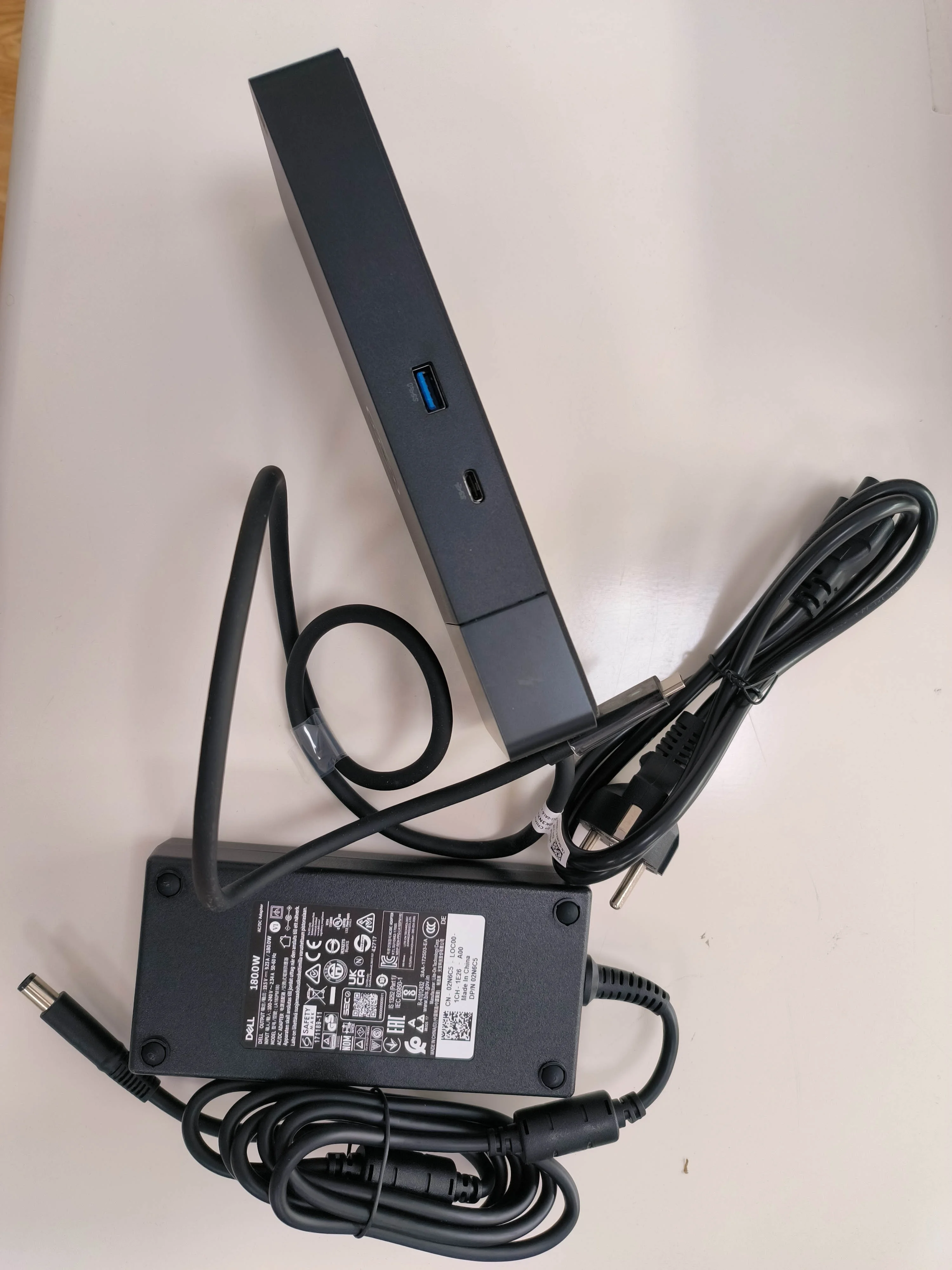 Док-станция Dell WD22TB4 Thunderbolt 4, проводная, USB Type-C, черная, мощность 180 Вт