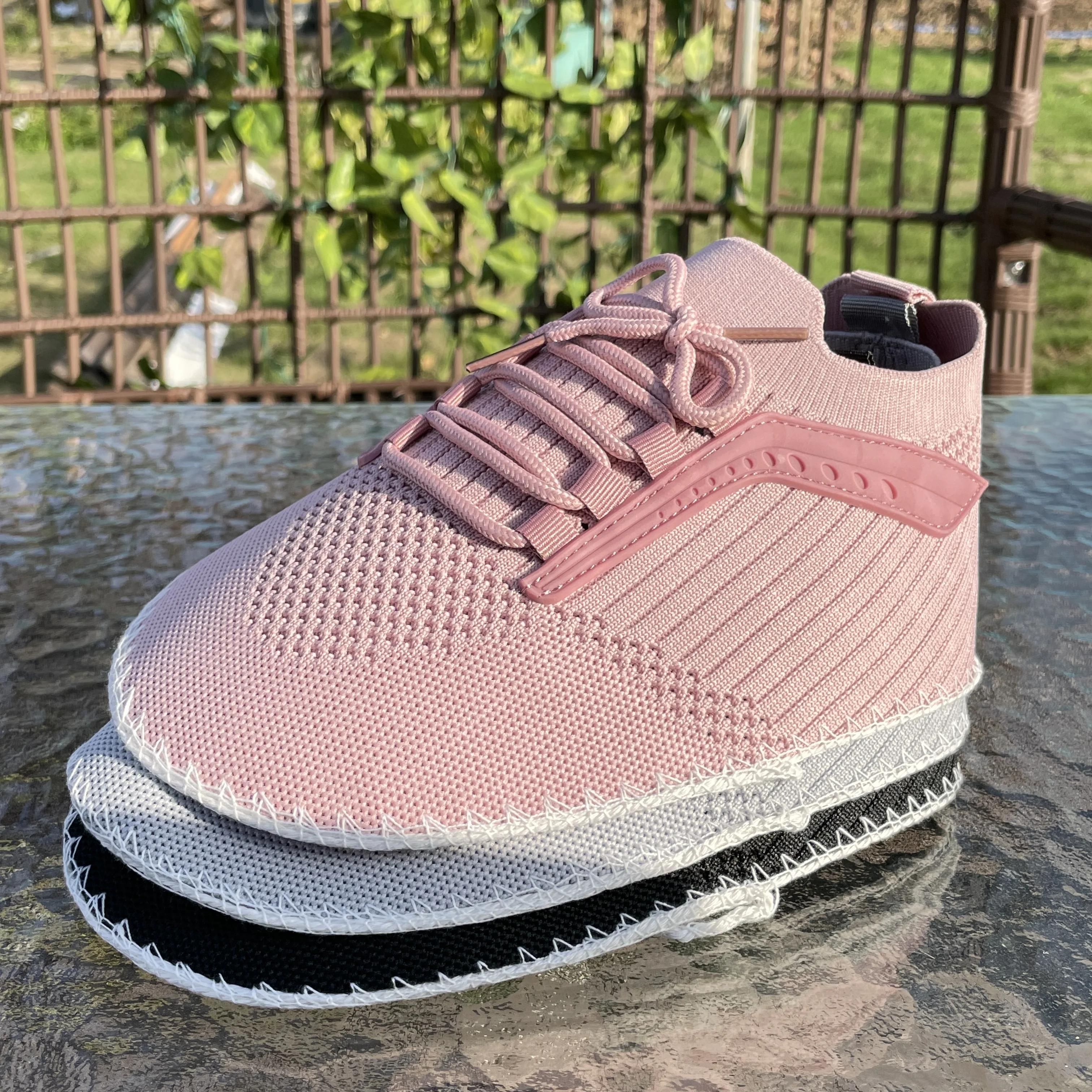 Верхняя часть обуви высококачественные кроссовки со стильным вязать цифровые печатные из искусственной замши на массивной подошве Fly Вязание вамп-Обувь На всех этапах производства