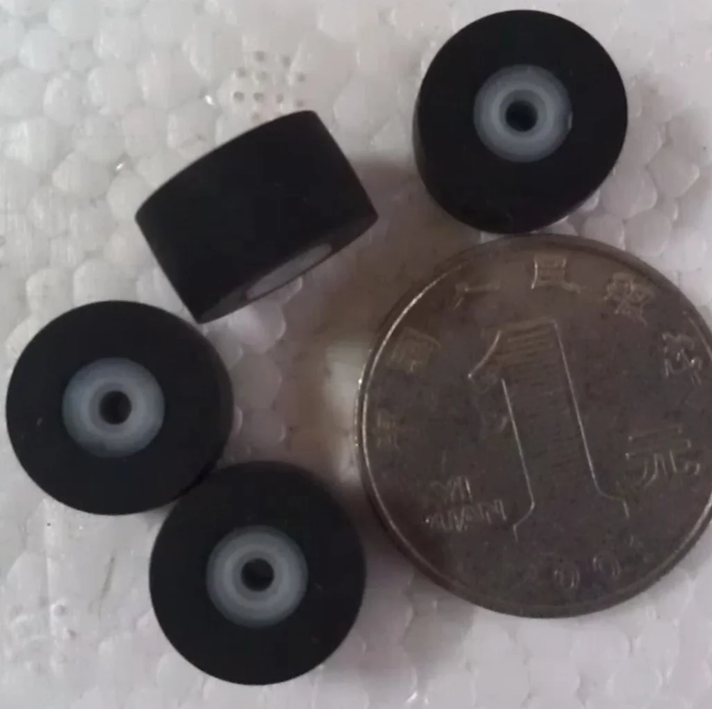 
 Резиновый шиномонтажный ролик 13*8*2  