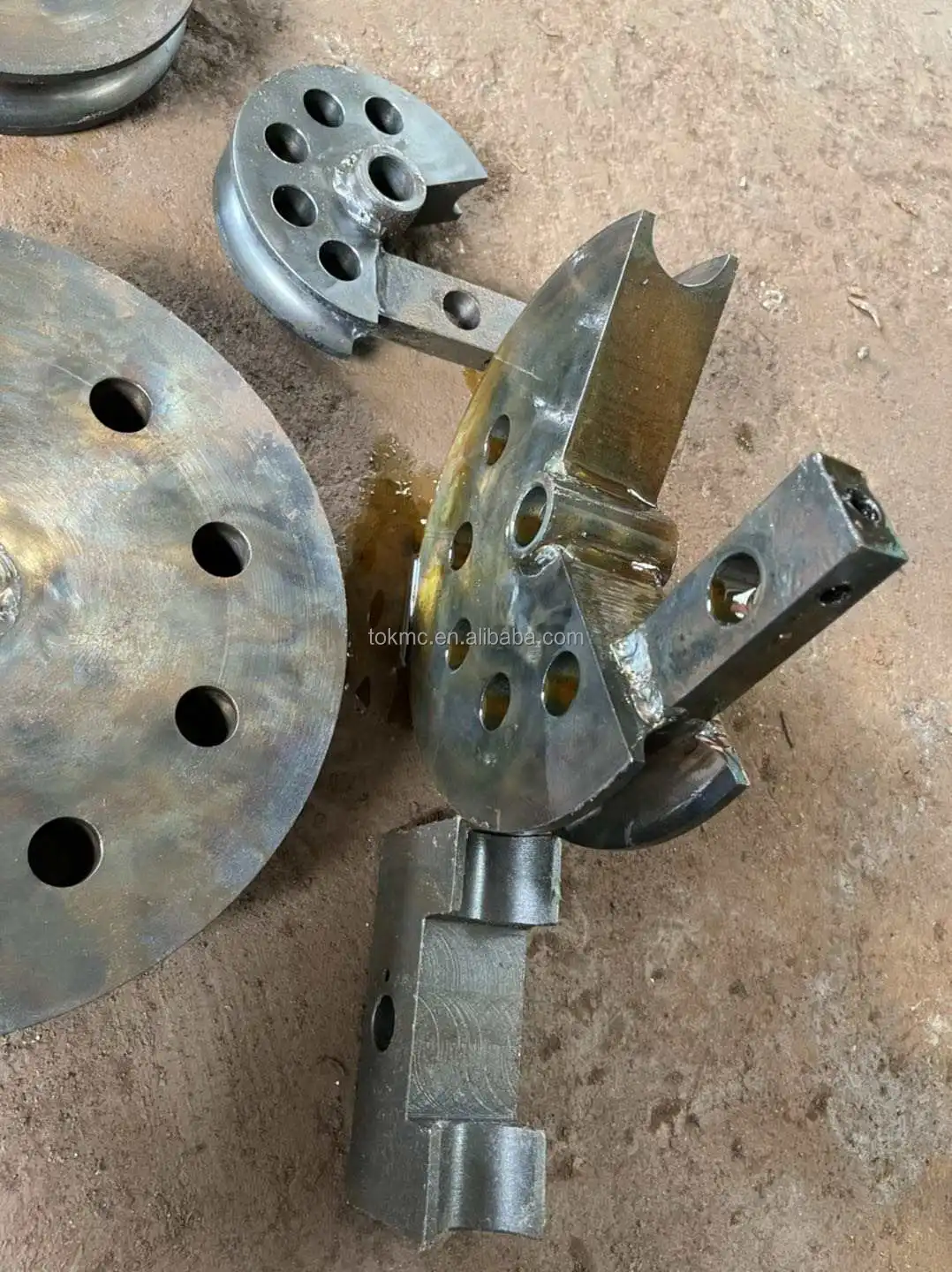 240 degree dies (2).jpg