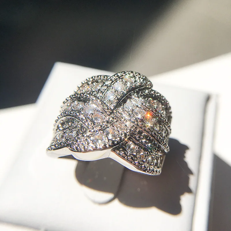 Trendy Women Party Full Diamond Ring Jewellery Luxury Brass Full Zircon Iced Out Rings For Wholesale