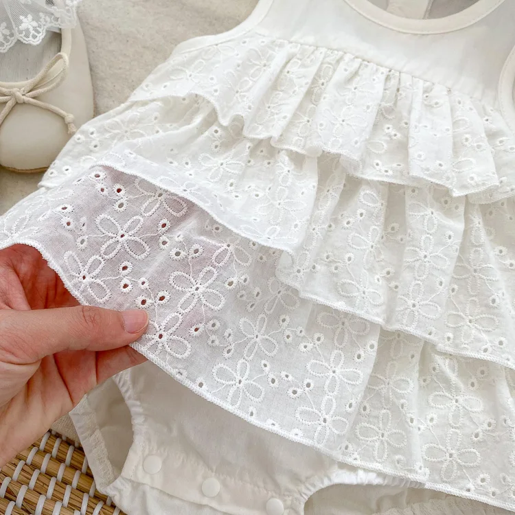 Autumn Baby Rompers Versatile Solid Color Lace Wrap Vest Thin Buttocks Support Knitted Outfit One Year Old Crawling
