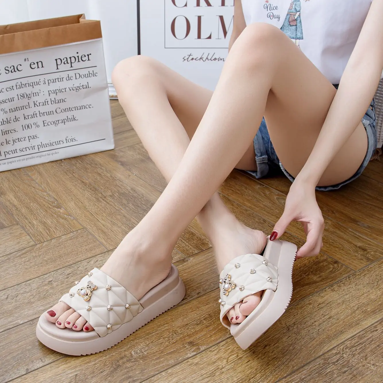 Женские летние шлепанцы с открытым носком, на толстой подошве