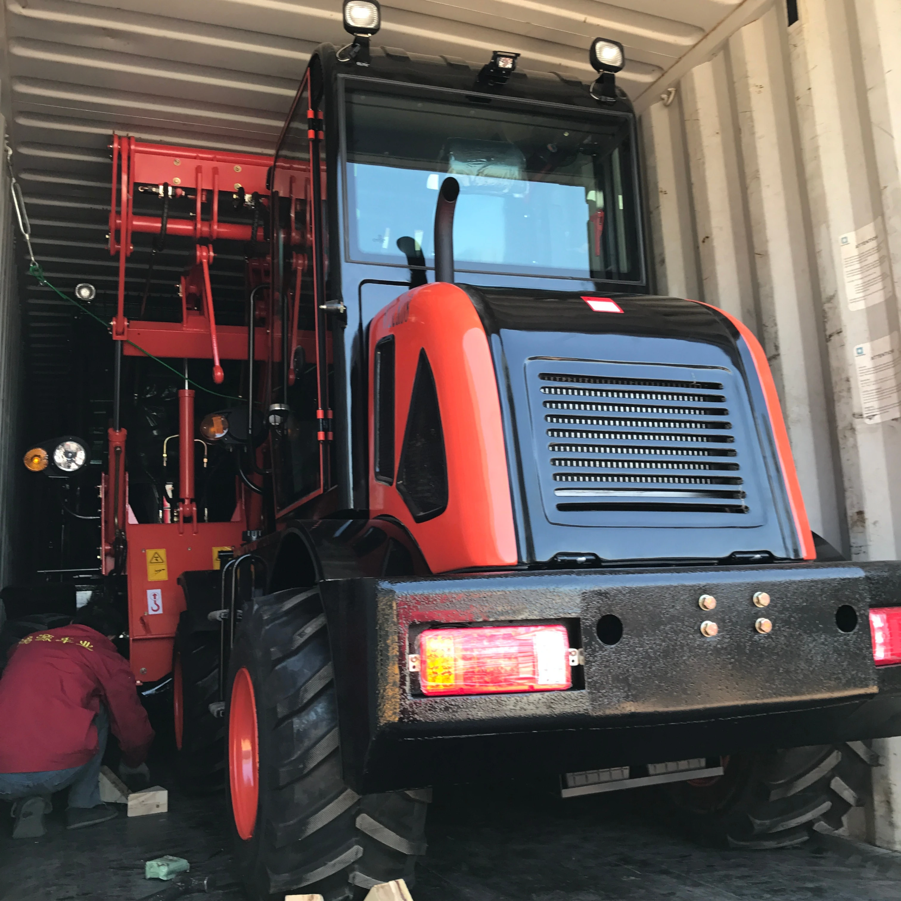 MACHPRO MLE808 CE-CERTIFIED мини-погрузчик шириной 1630 мм для маневренности в ограниченном пространстве