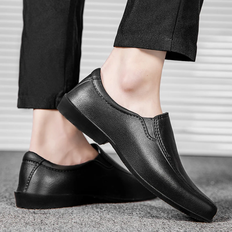 2024 Leather Chef Shoes for Men and Women Unisex Waterproof Anti-Slip Breathable EVA Outsole Safety Clogs Shoes