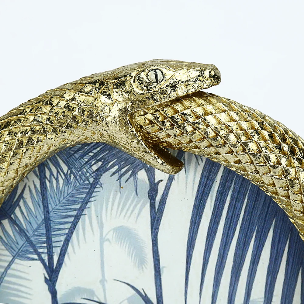 
Wholesale open hot sexy girl polyresin snake photo frame 