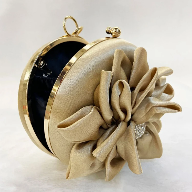 
2021 Rhinestone Chain Diagonal Bag Party Wedding Wallet Cute Clutch Bag Fashion Handbag Flower Evening Bag Handbag Woman 