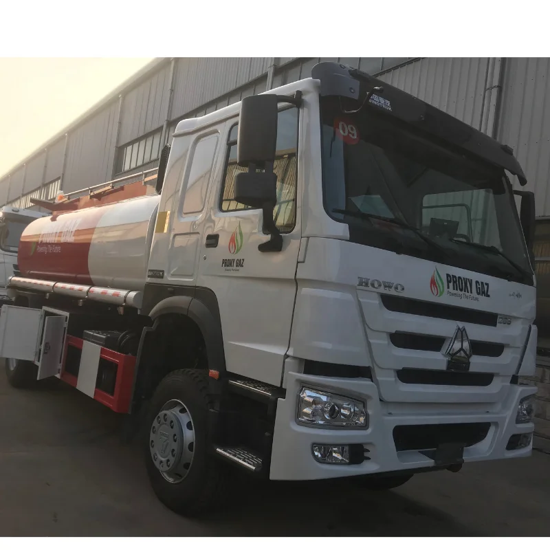 Новое производство HOWO 4*2 6-колесный нефтеналивной Автоцистерна 4000 галлонов ручной работы по хорошей цене бензиновый дизельный топливный