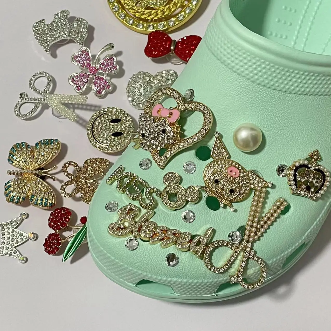 Wholesale Diy Popular Gold and silver Metal With Diamonds Croc Shoe Decoration Accessories For sanrio accessories croc  Charms