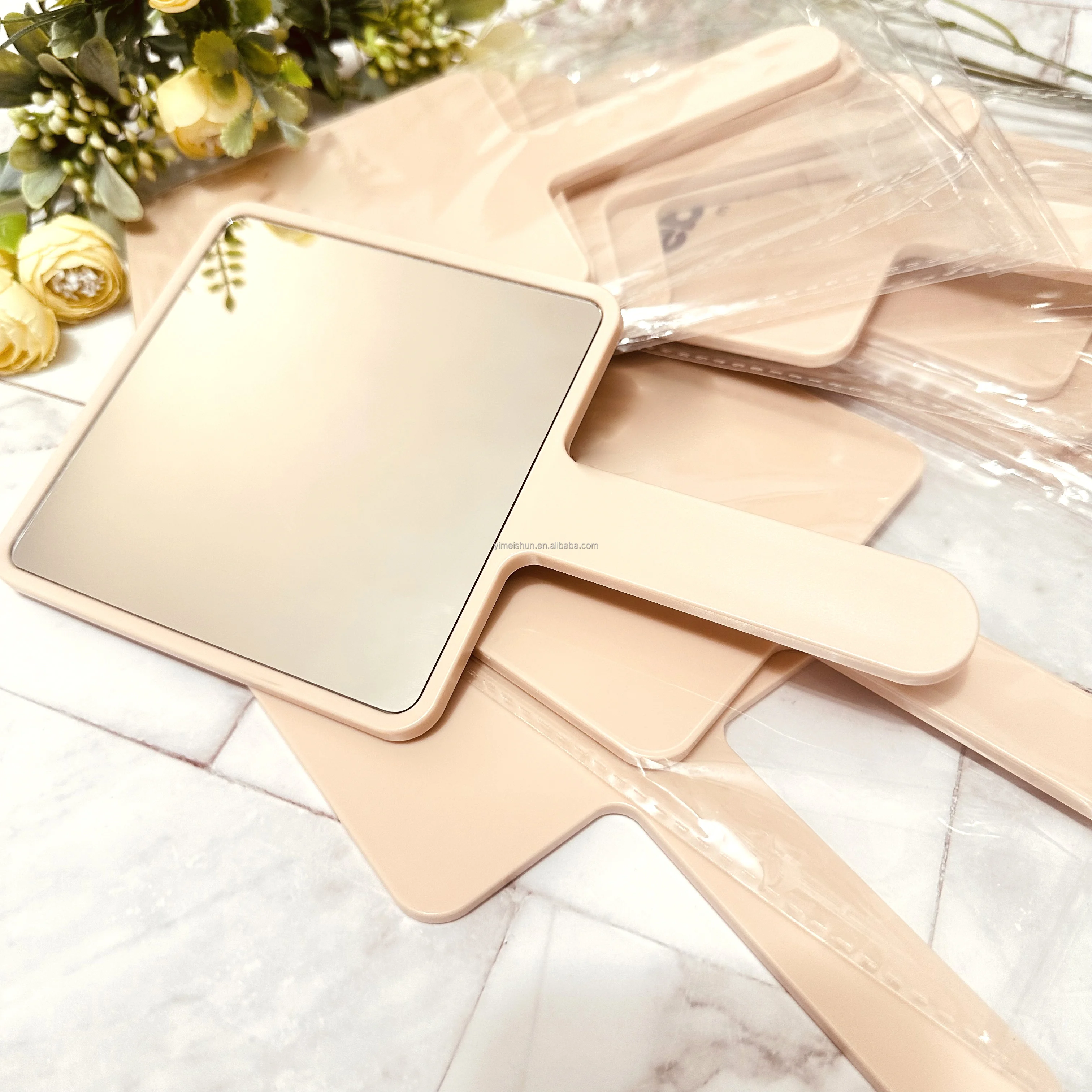 Custom Logo square handheld mirrors Travel size pocket mirrors Private Label handheld makeup mirror