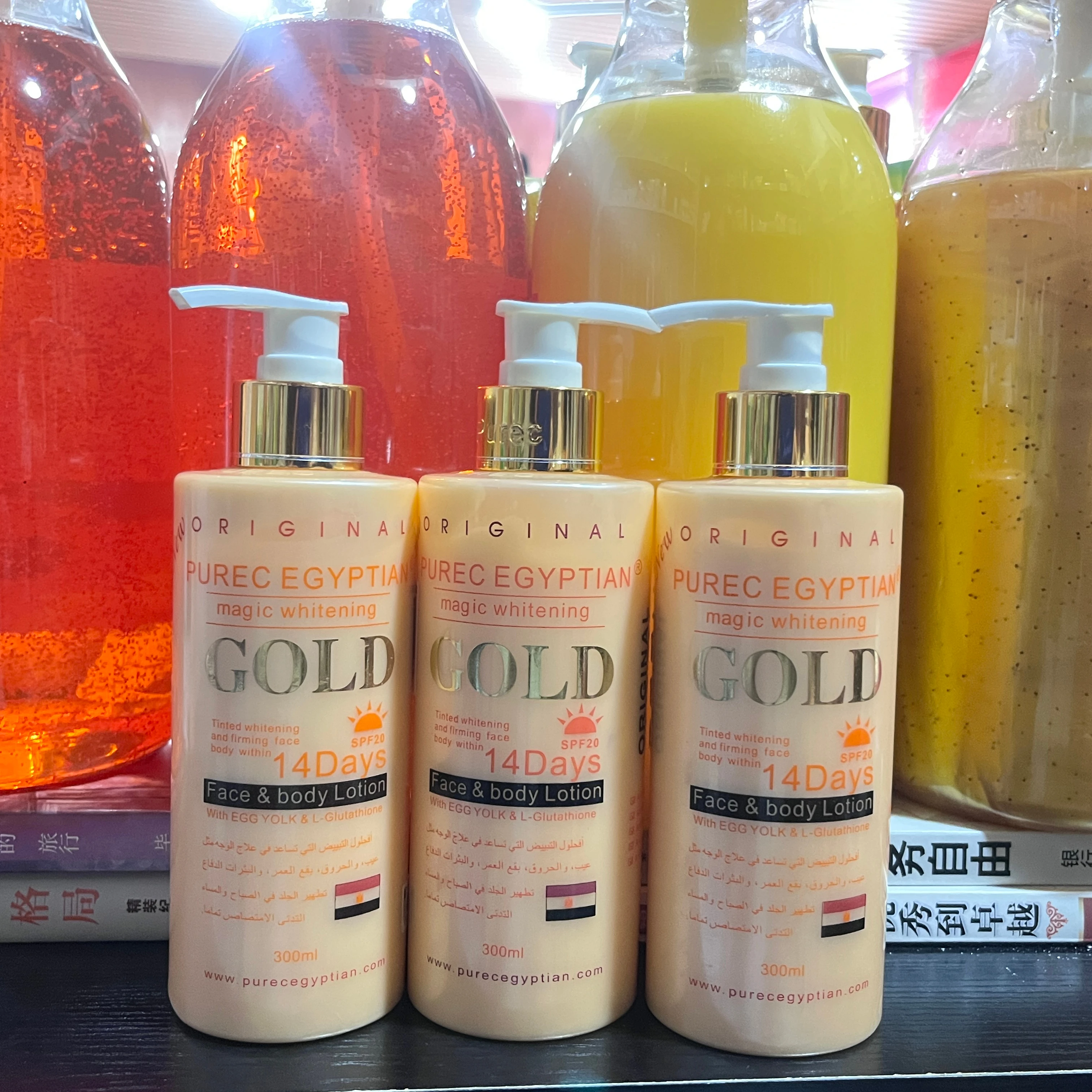 CASSILLIA Tinted Whitening And Firming Face Body Within 14 Days Whitening Gold Body Lotion Cream Oem Private Label