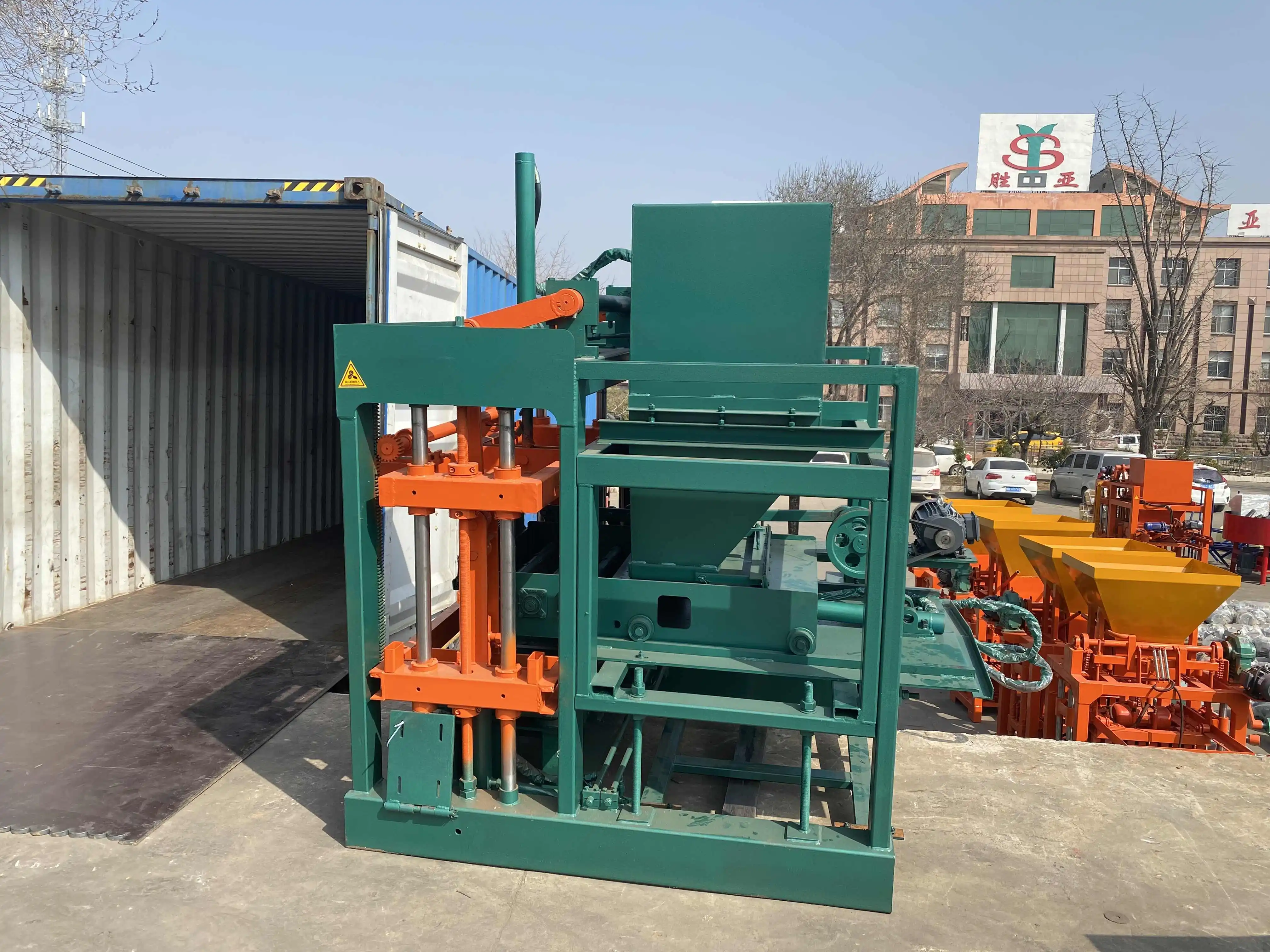 QT4-20 hydraulic brick making machine automatic concrete hollow brick making machinery for sale