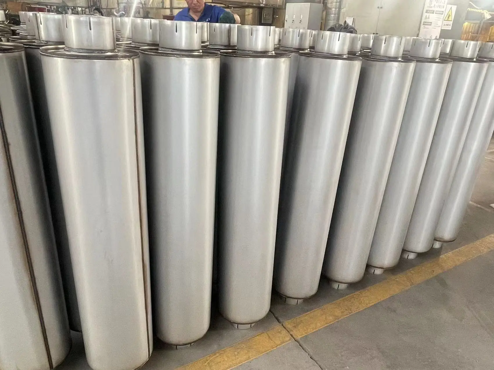 Good Quality Auto Parts Truck Aluminized Steel Exhaust Diesel Truck Muffler