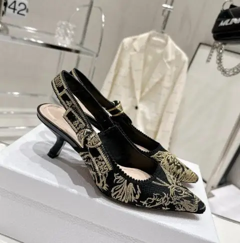 Lace Embroidery New Hollow Pointed Female Sandals Low Heels Letter Bow Sexy Bun Back Empty Low Heels Ladies Shoes