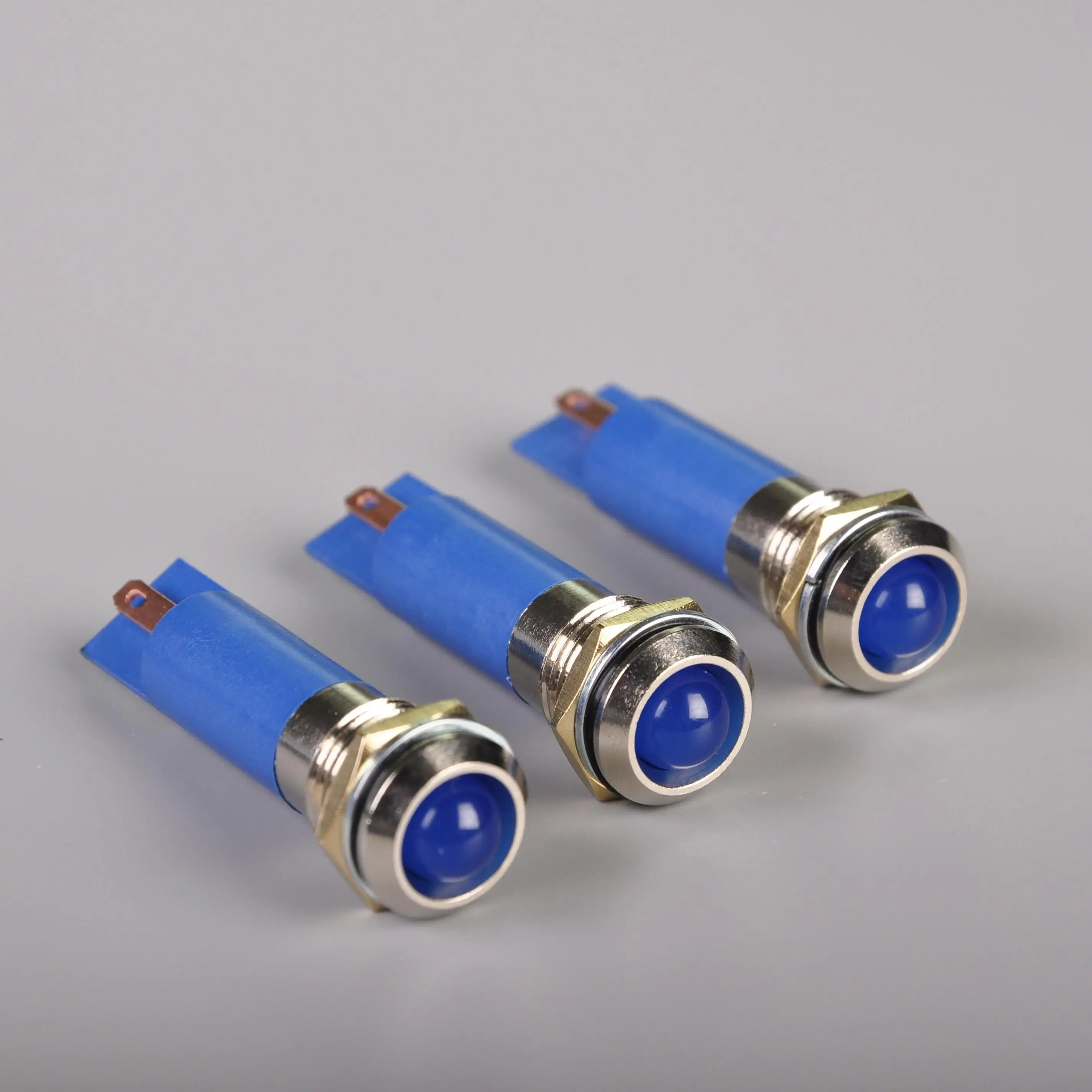 SOS distress highlight road warning equipment LED indicator light burst flashing red light