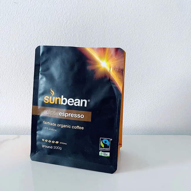 Matt Flat Bottom Black Plastic Aluminum Foil Pack Coffee Bag with Valve and Zipper