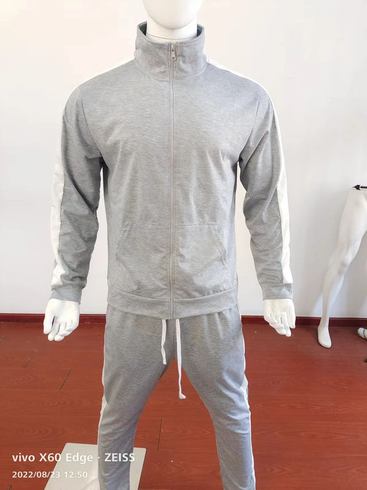 Custom Logo Embroidery Jogging Suit 100% Cotton Sweatsuit Thick Heavy Tracksuits For Men