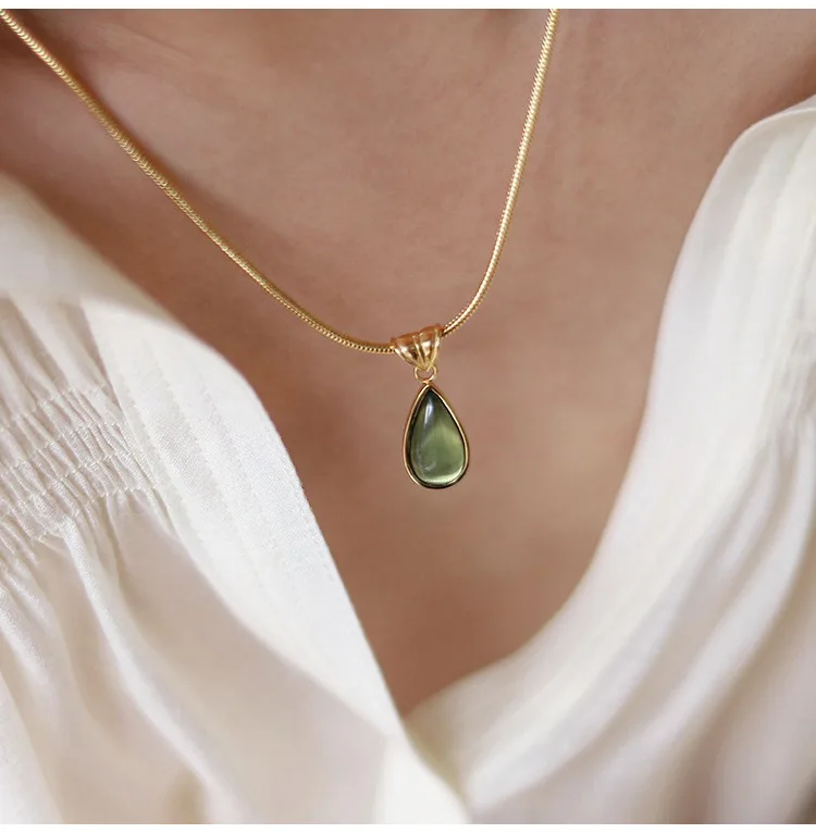 Hot Selling Simple Fashion Snake Chain Tarnish Free Titanium Steel Water Drop Blue Ocean Pendant Necklace For Women