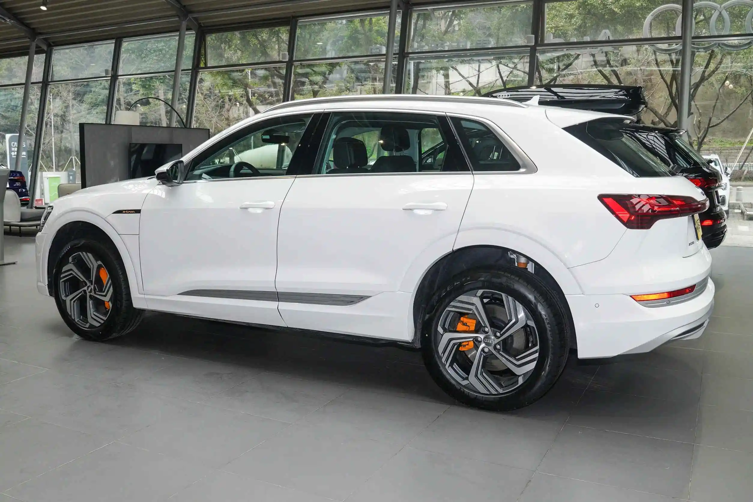 Wholesales Price 2021 E-tron Quattro 0km Second Electric Used Cars In Germany For Export