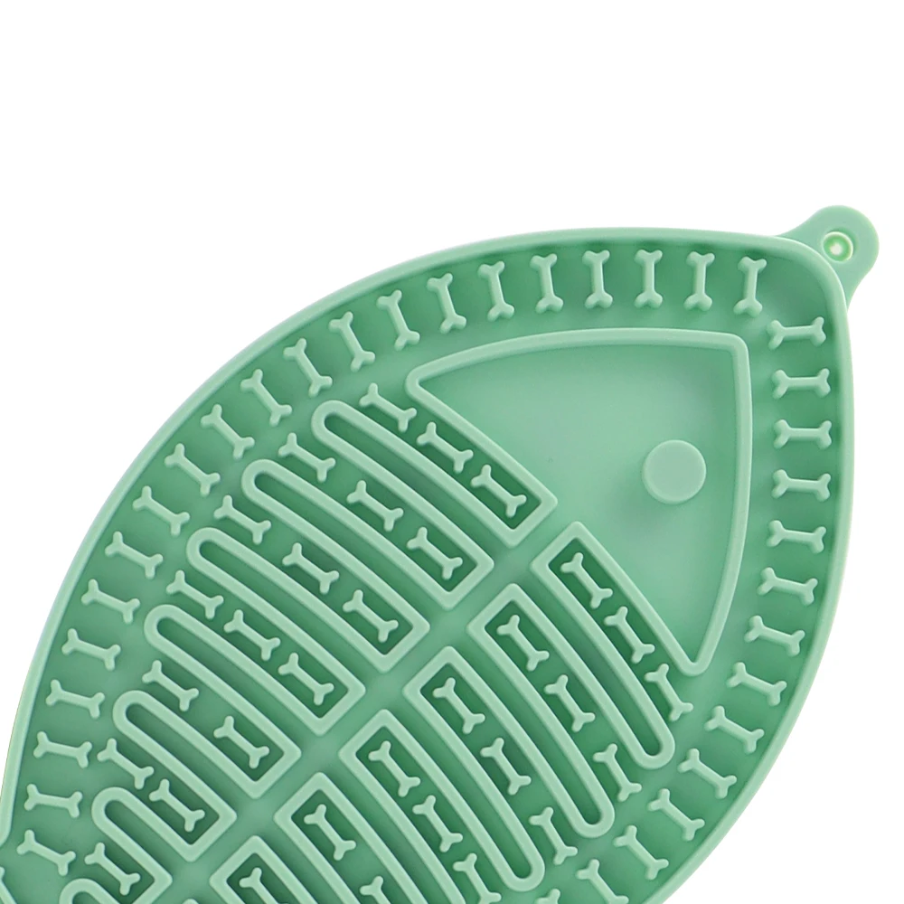 Wholesale Fish Type Silicone Dog Lick Mat Bath Buddy And Dog Lick Pad Dog Lick Mat With Secure Suction Cup Dog Lick Mat Silicone