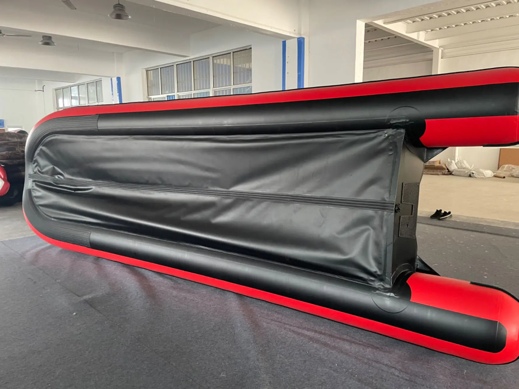 4.3m Folded  PVC Inflatable Rowing Boat for 6-8 Persons Outdoor Entertainment on Lake River and Offshore fishing inflatable boat