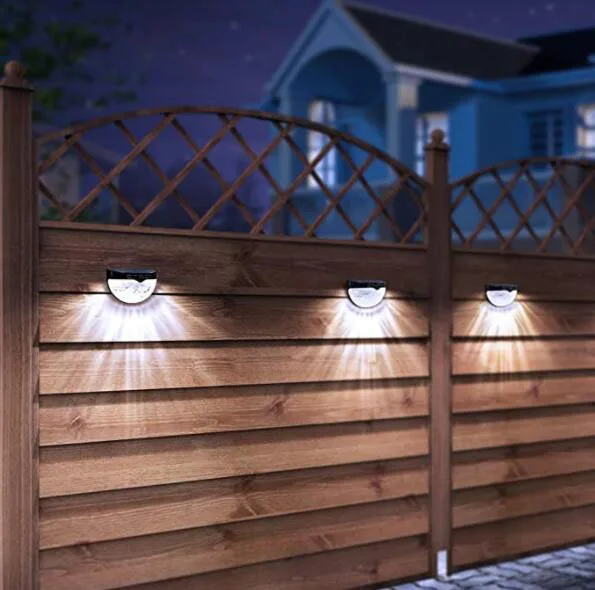 Hot Sale High Quality Outdoor Lighting Wall Lamp White Solar Deck Lights Fence Post Solar Lights