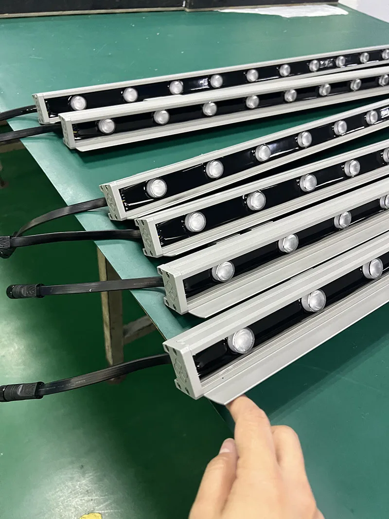 Waterproof IP67 24w DMX RGB outdoor led lights wall washer