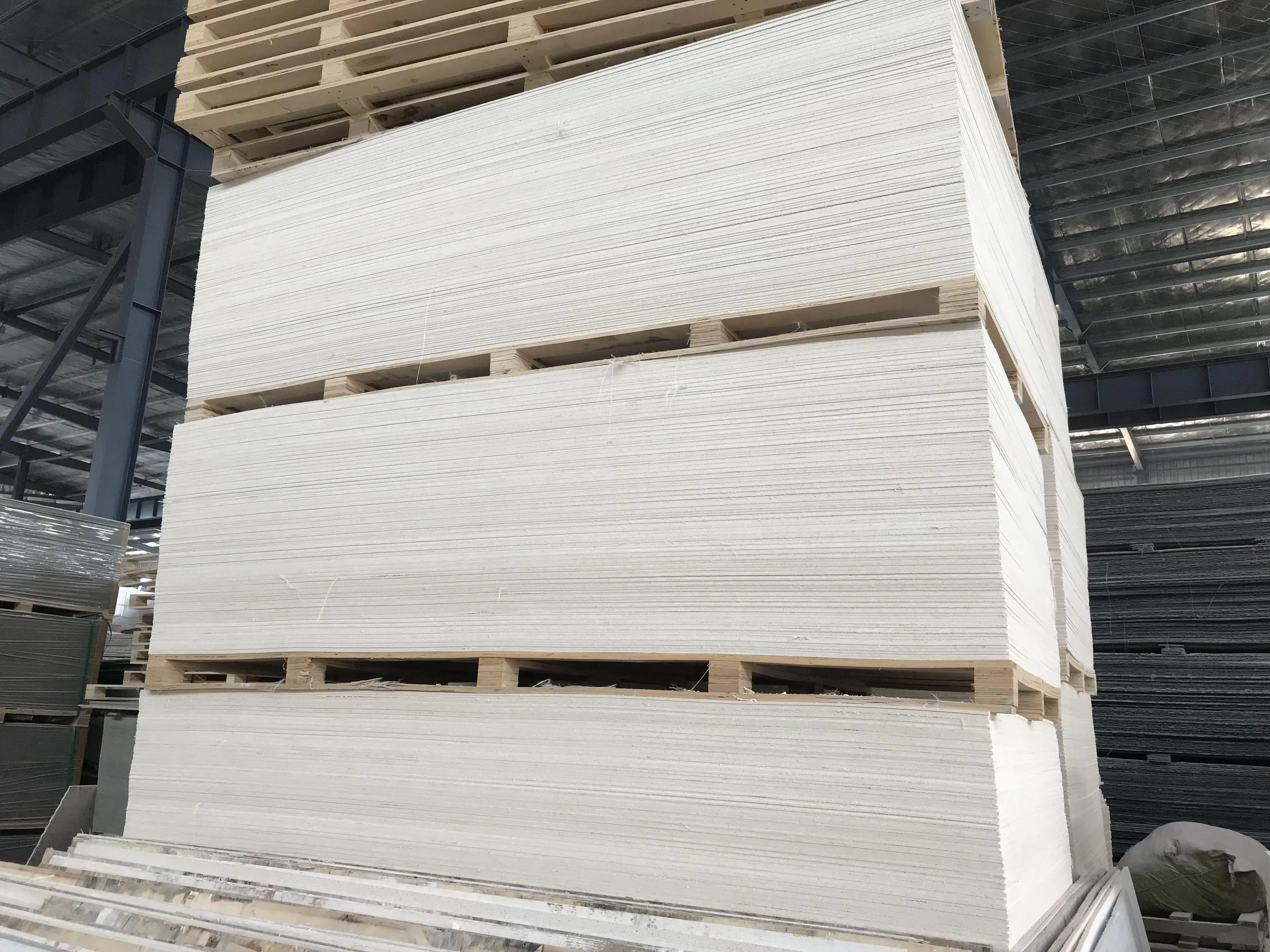 Anti halogenation fireproof MGSO4 panel magnesium cement board fire rated 15mm MGO board door 12mm sulfate panel