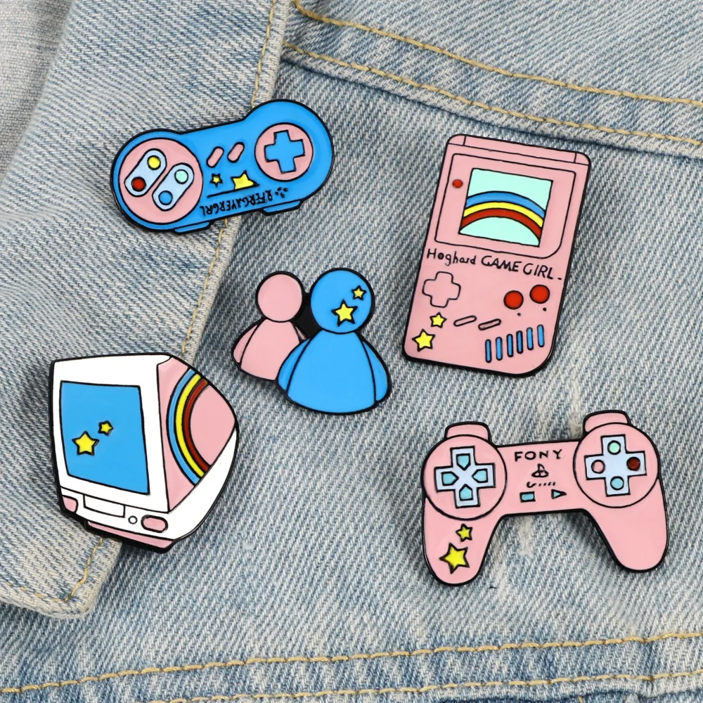 Creative Pink Ornament Cartoon Retro Electric Brooch Computer Monitor Handle Metal Enamel Lapel Pin