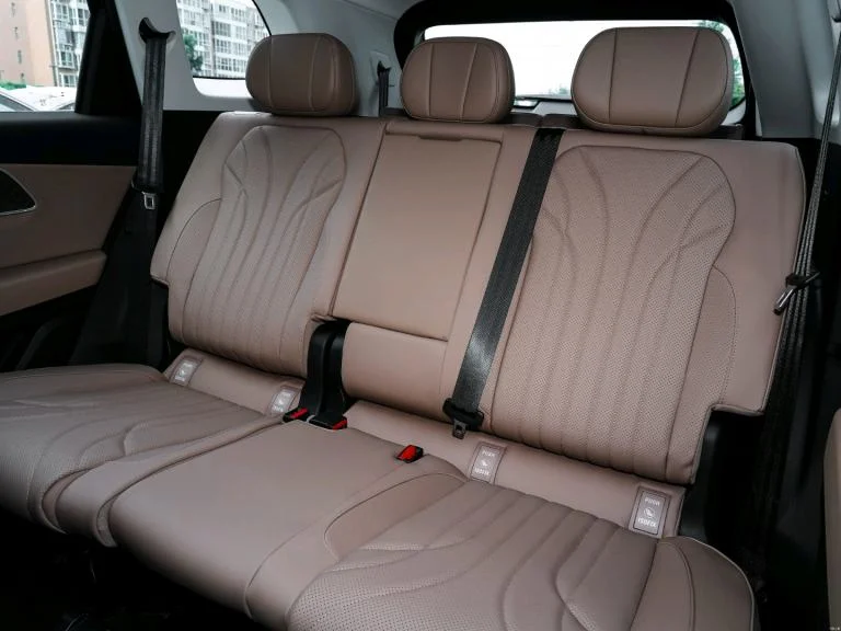 Wholesale Chery Tiggo 8L 2024 2.0T 2WD Premium Edition 7 seat vehicle for sale