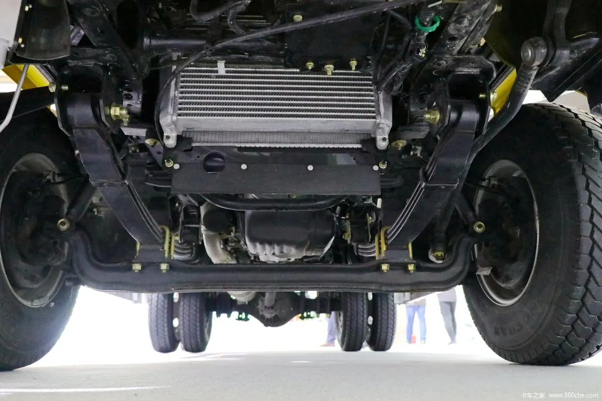 Qingling Isuzu ELF 120 horsepower 4X2 Aerial work truck (Sany brand) lifting height of 55m  holding 3 man  aerial platform truck