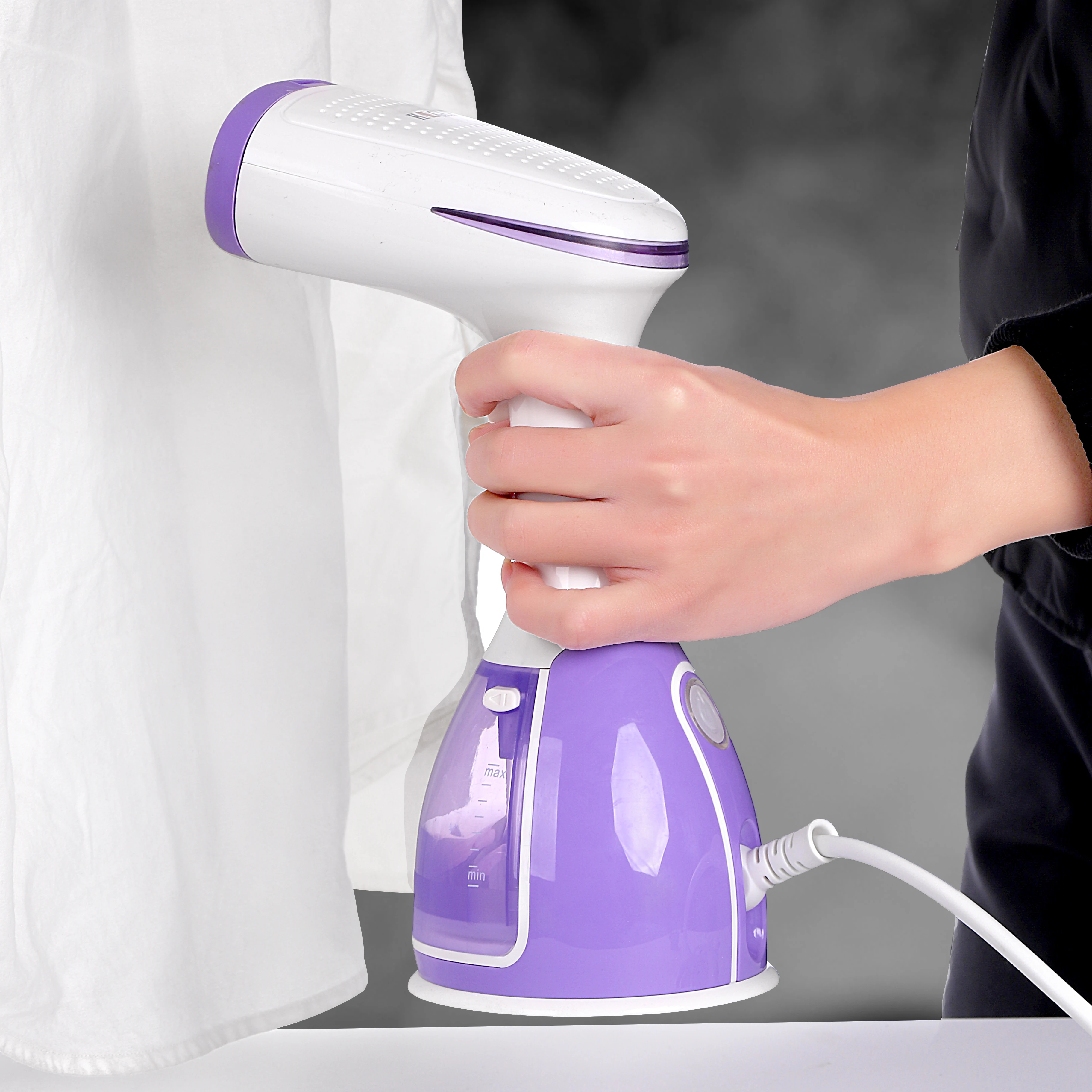 OEM/ODM Hot Clothes Powerful Fabric Steamer Portable Steam Iron Handheld Garment Steamer with 2 Brush