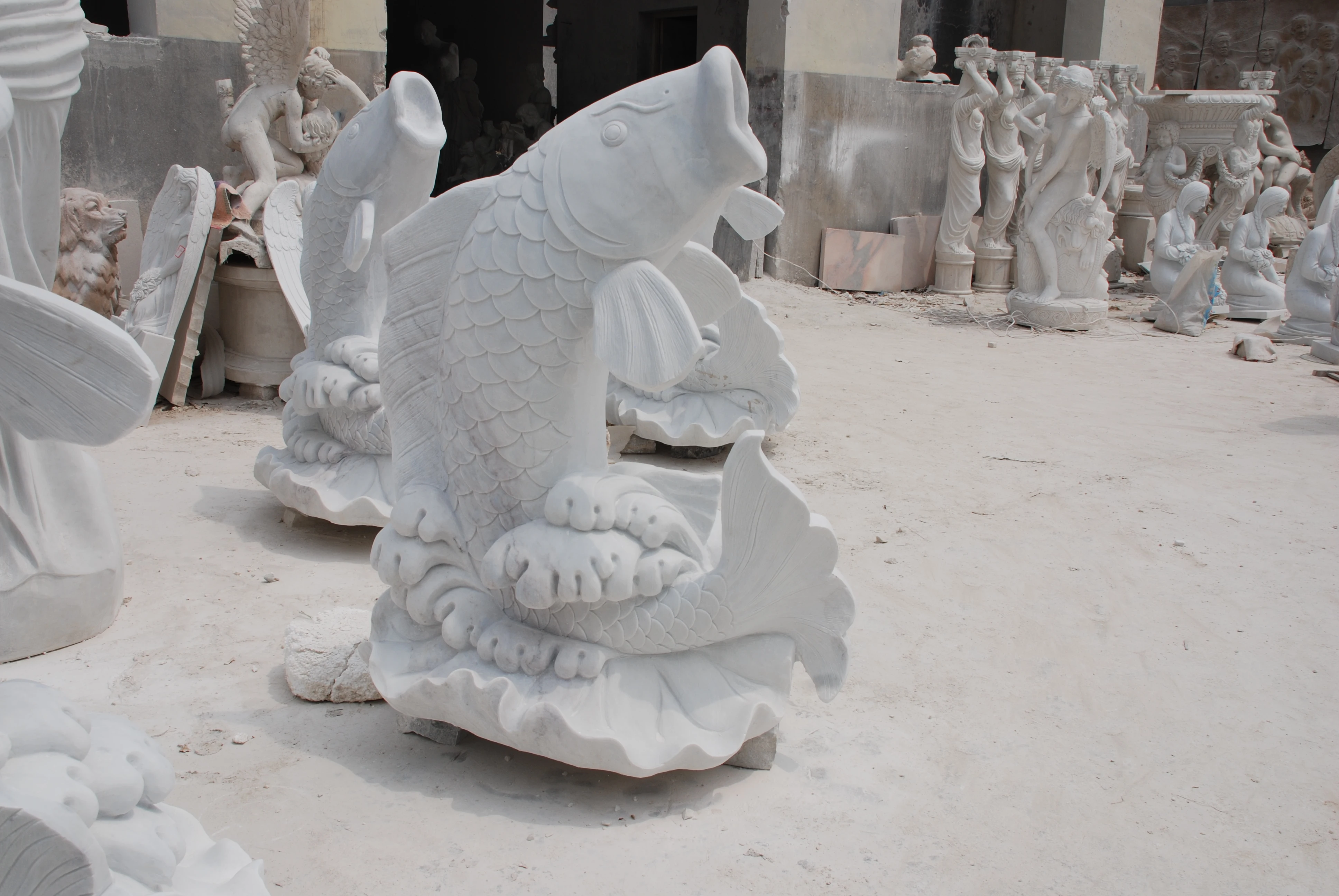 Factory hot selling handmade customized high-quality marble sculpture garden simple style white marble dolphin sculpture