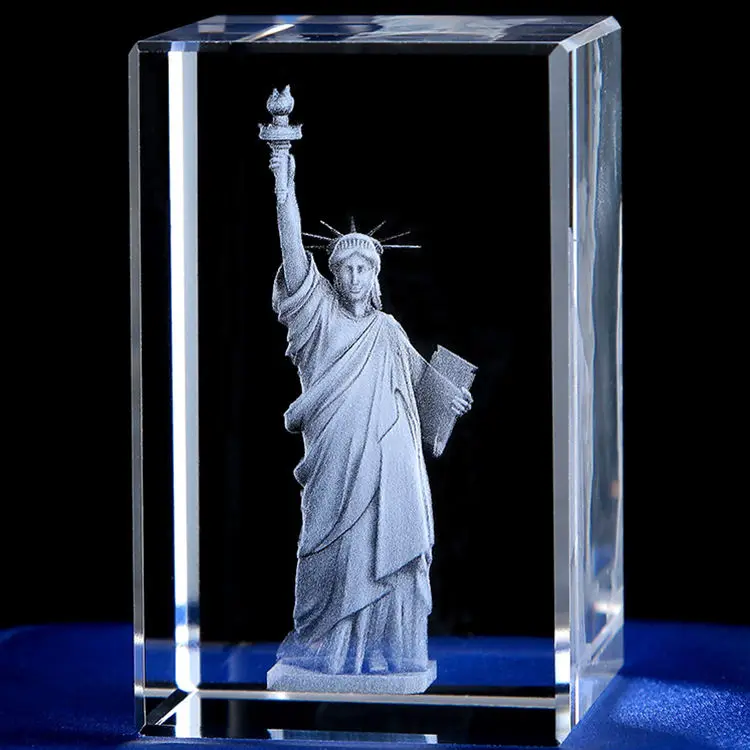 Tourist Souvenirs Gifts 3d Laser Crystal Engraving NYC Landmarks Statue Of Liberty NYC Skyline Engraved Crystal Crafts