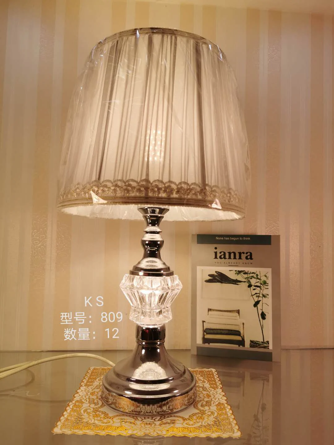 New Antique Fabric Shade With Many Colors Design Table lamp for Studying Black Crystal Table lamp LED With USB port