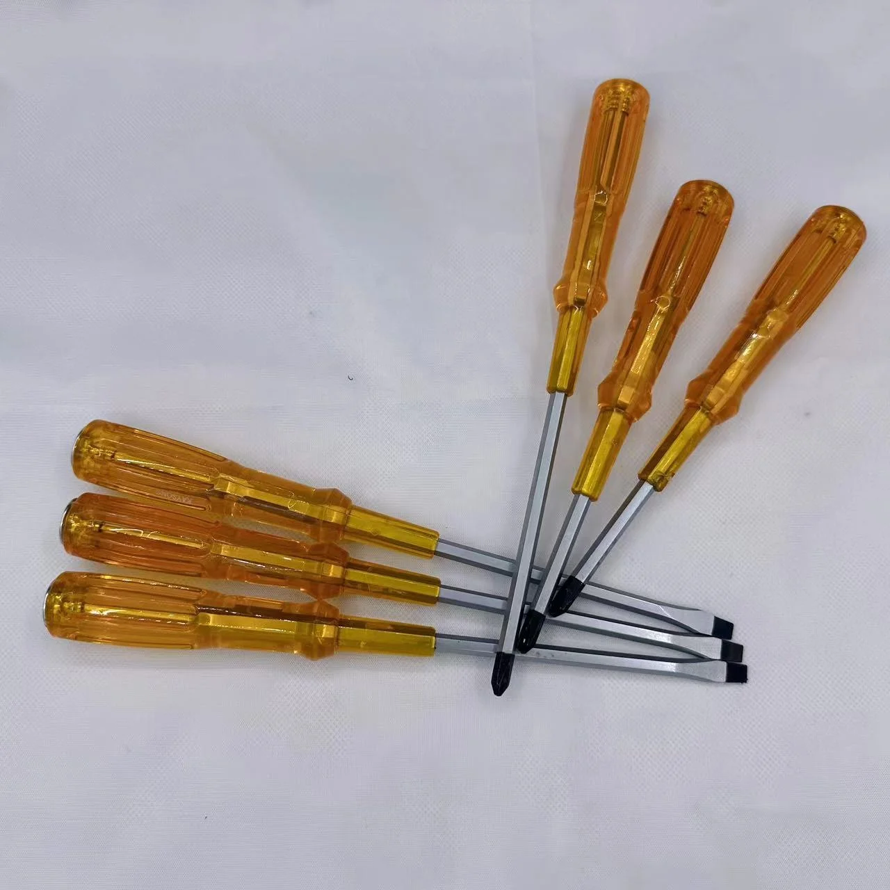 Transparent multi-purpose screwdriver with gourd handle