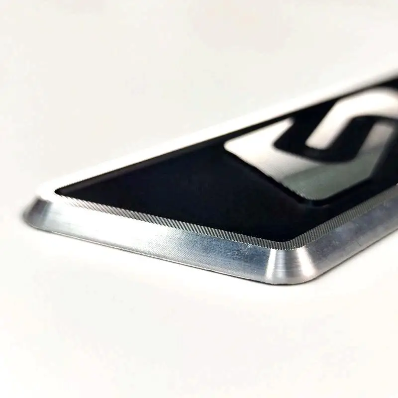 Factory wholesale custom high-quality brand logo embossed anodizing diamond-cutting aluminum metal nameplate