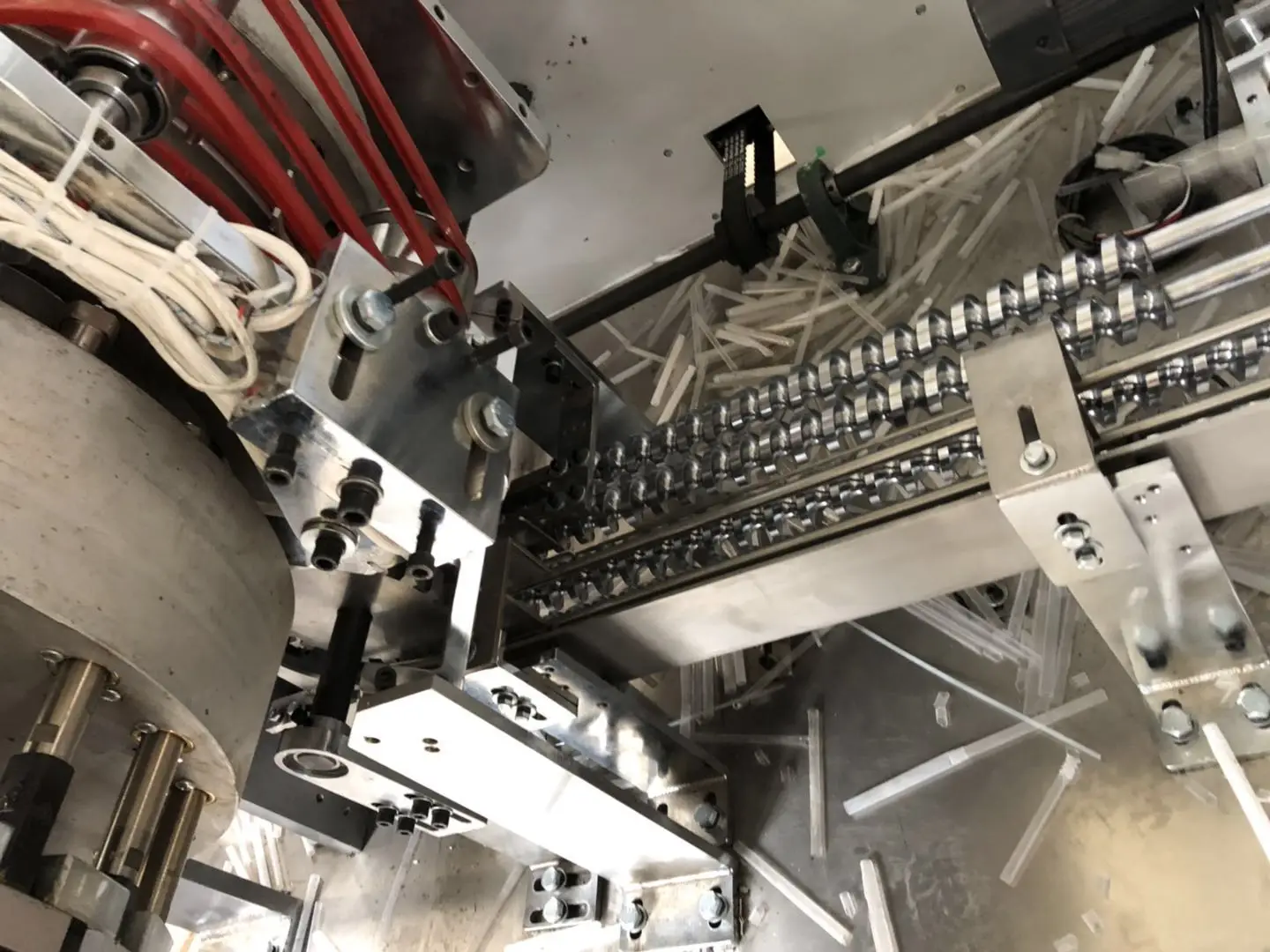 Biodegradable retractable drinking straw forming making and packing machine with competitive price and high output