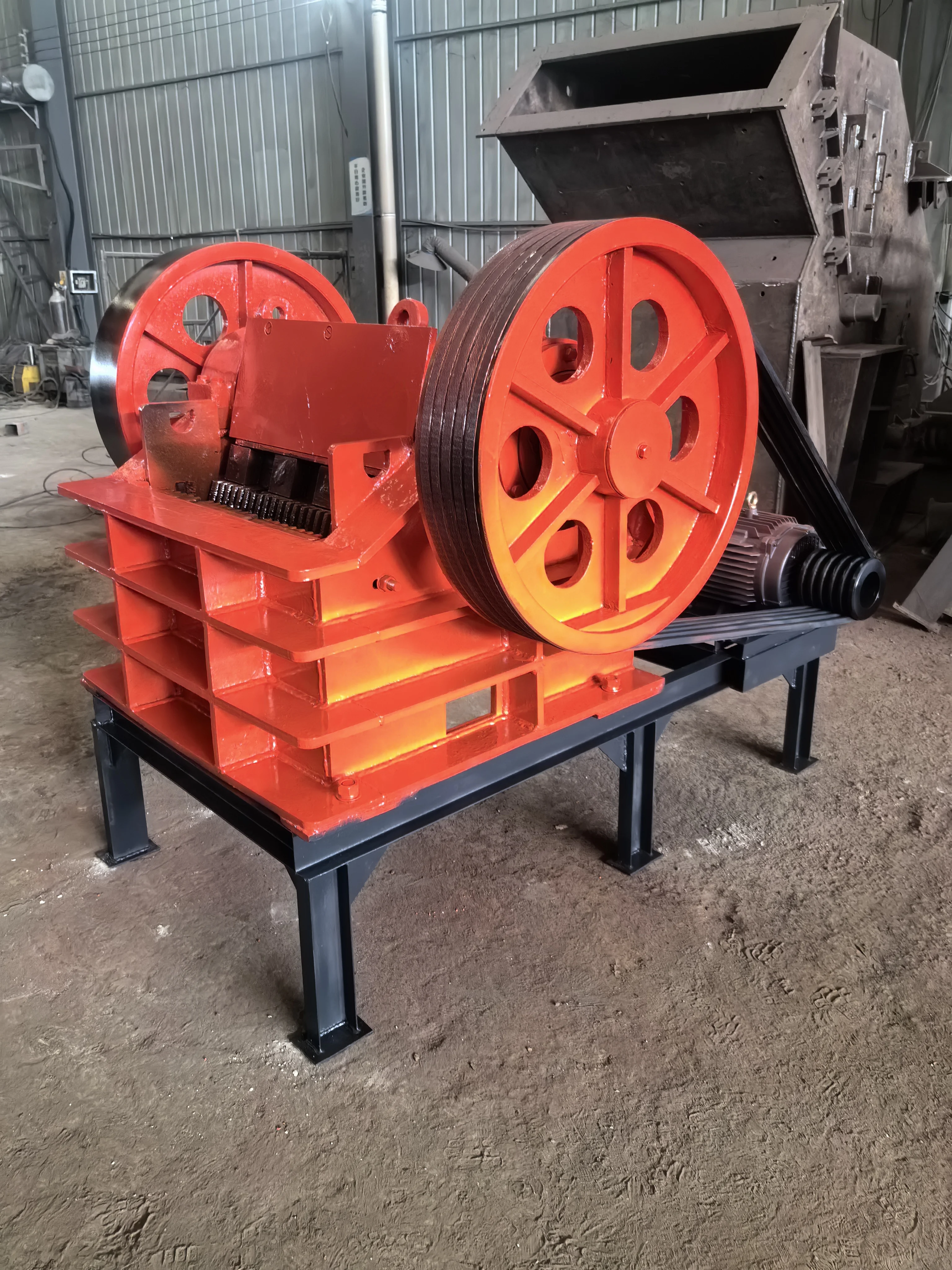 Primary Stone Crusher Machine Cheapest Mini Stone Mobile Jaw Crusher With Belt Conveyor