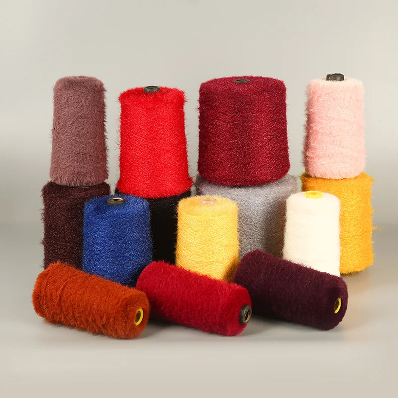 Hot Selling Good Quality Nylon eyelash Feather Yarn Fancy Yarn For Crocheting Imitation ferret yarn