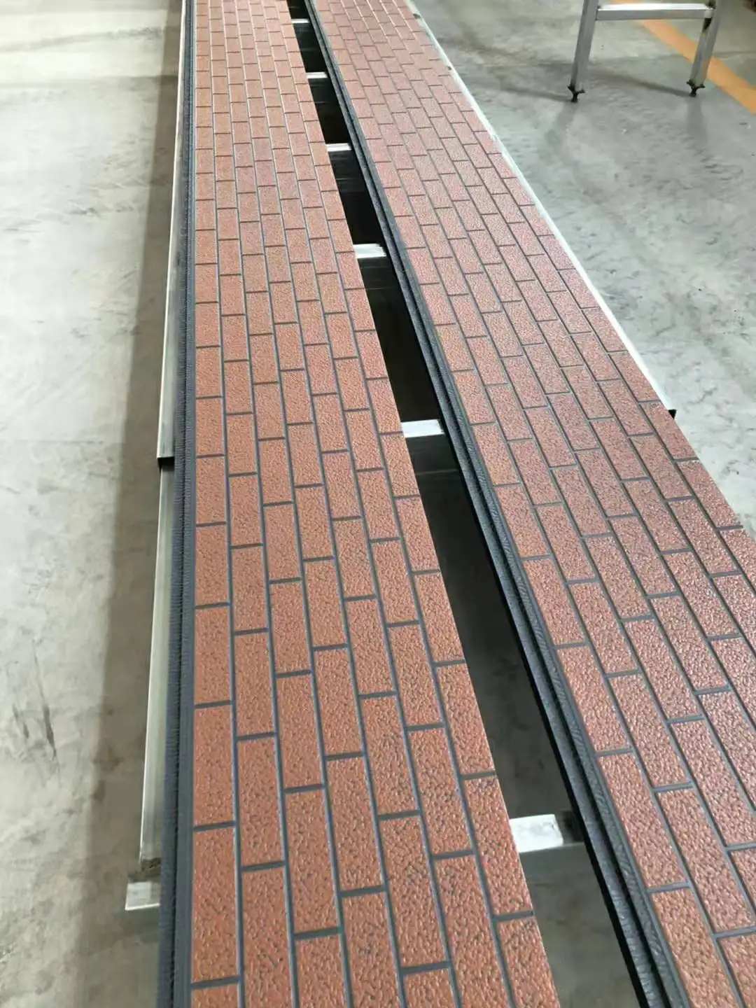 Wood Stone  Brick Black Color PU Sandwich Wall Panel Metal Ceiling Exterior Siding Wall