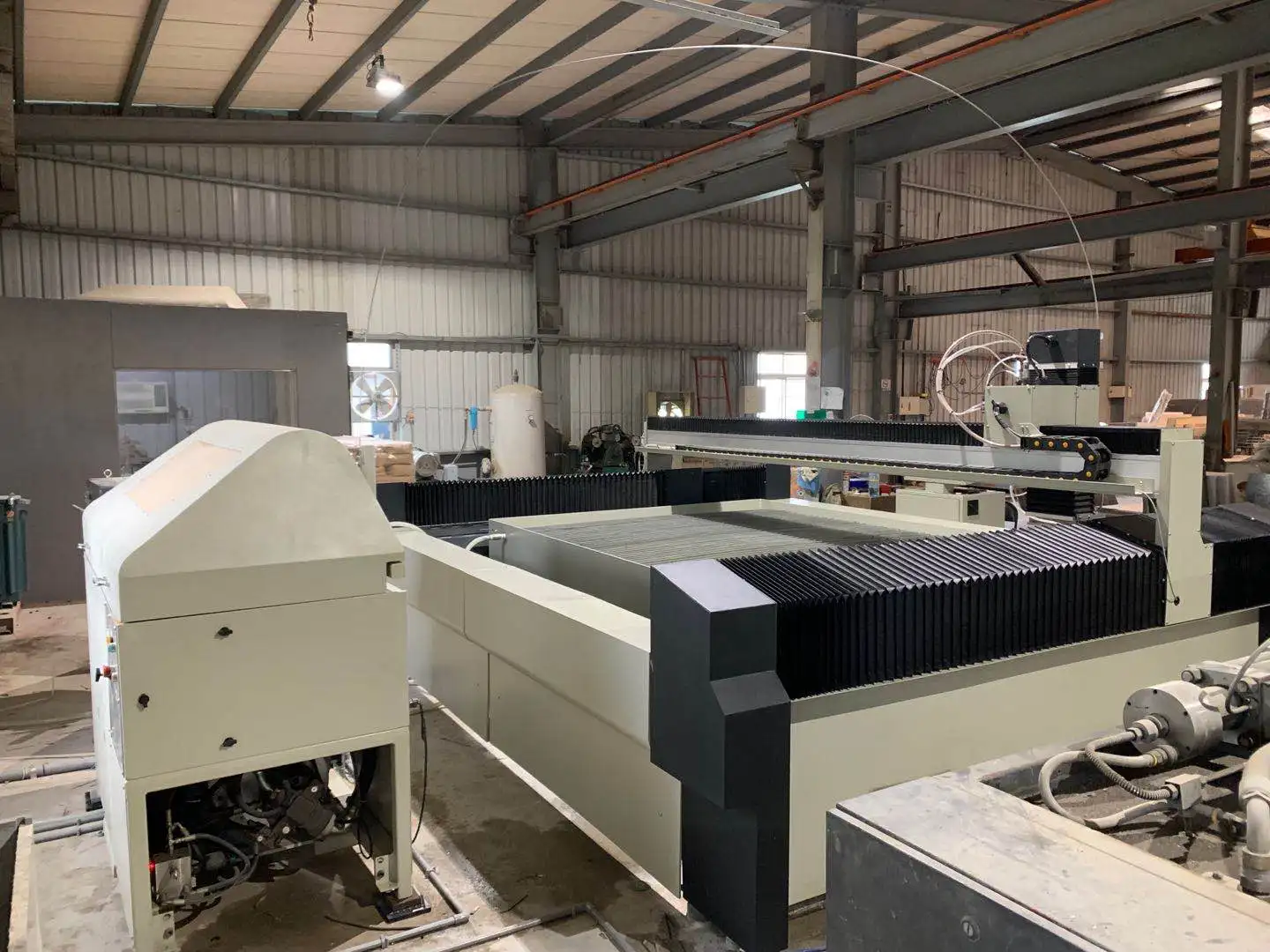 CNC waterjet cutting machine for stone cutting and  metal cutting waterjet