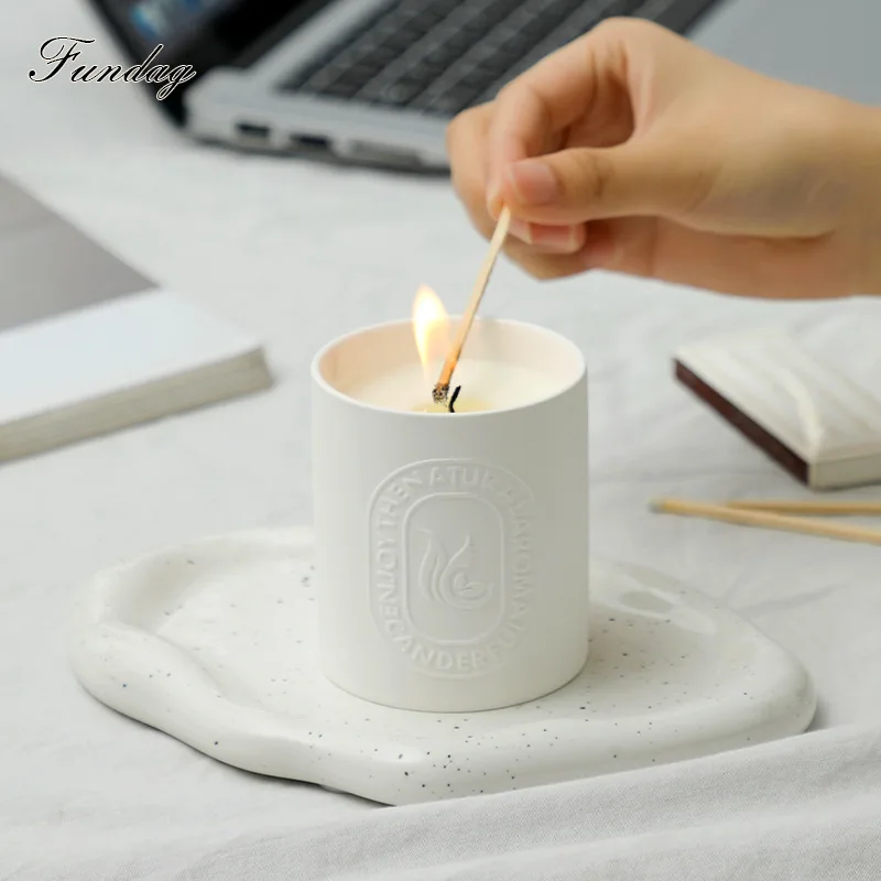 White Ceramic Aromatic Candle Custom Label Natural Soy Wax Ceramic Scented Candle scented candles wholesale