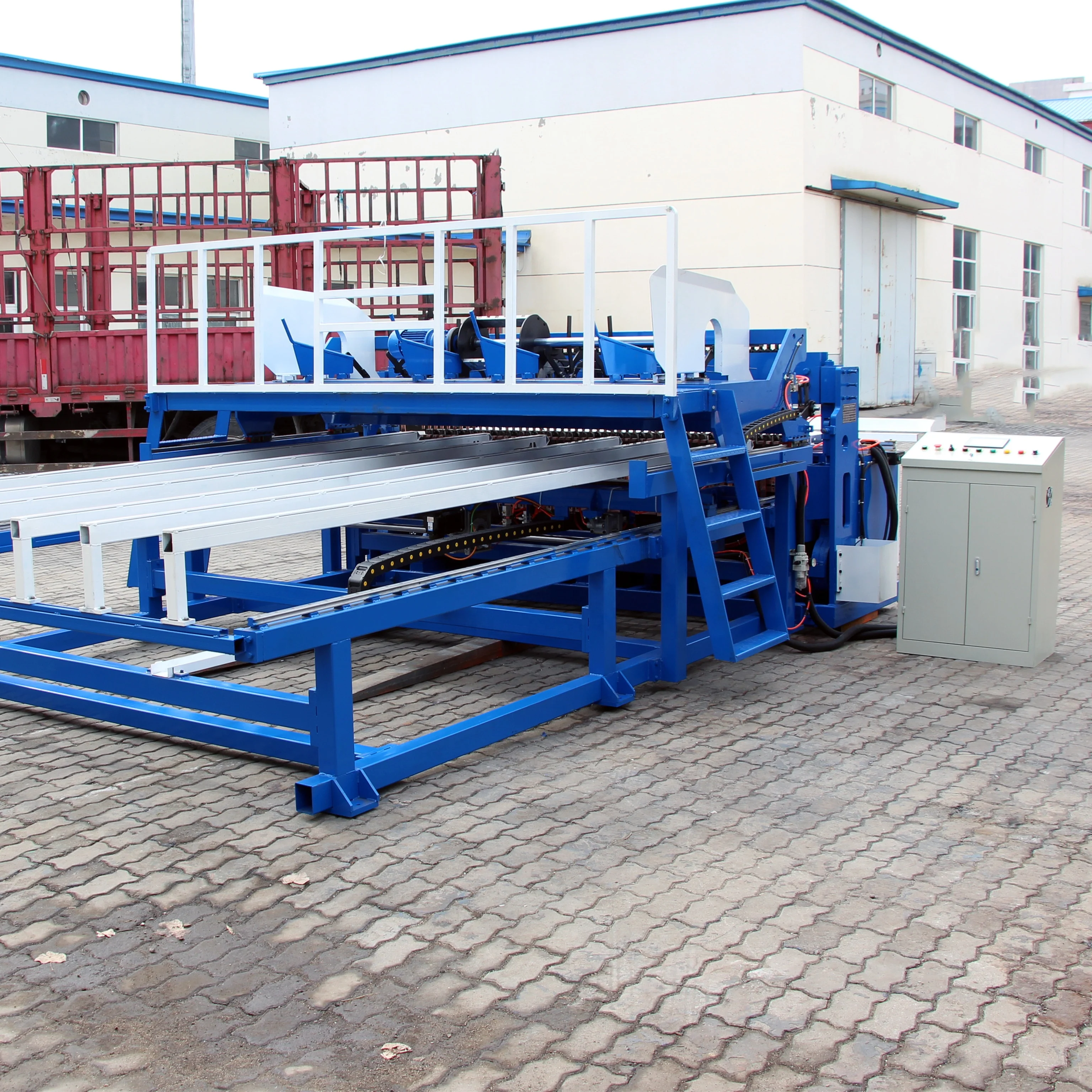 2023 High Quality Automatic Wire Mesh Panel Fence Welding Machine