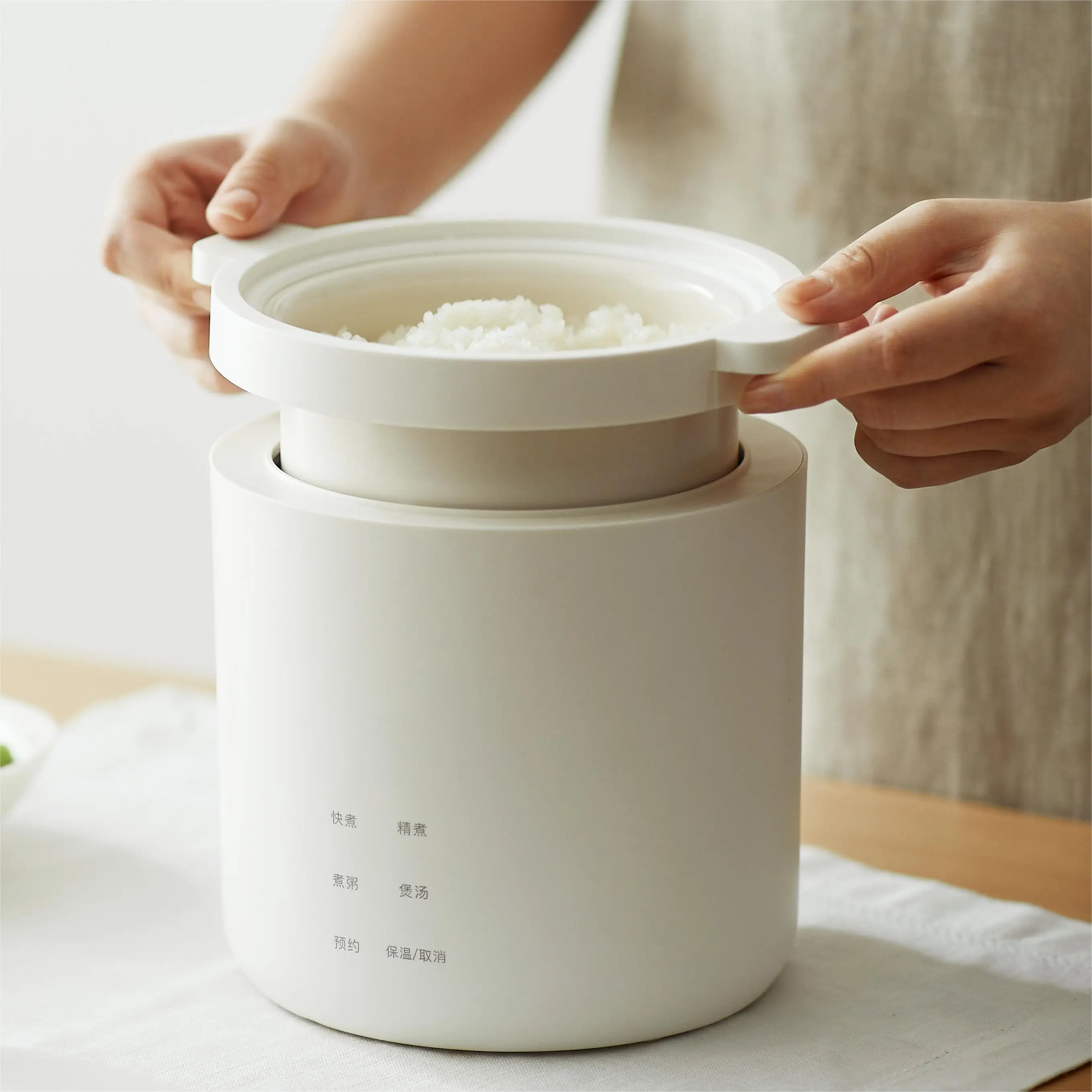 Multi-Function Rice Soup Pasta Porridge Cooker Mini Electric Hot Pot Ramen Cooker Non-Stick Pot with Steamer